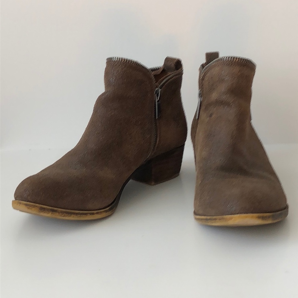 Lucky Brand Women’s Size-zip Ankle Booties